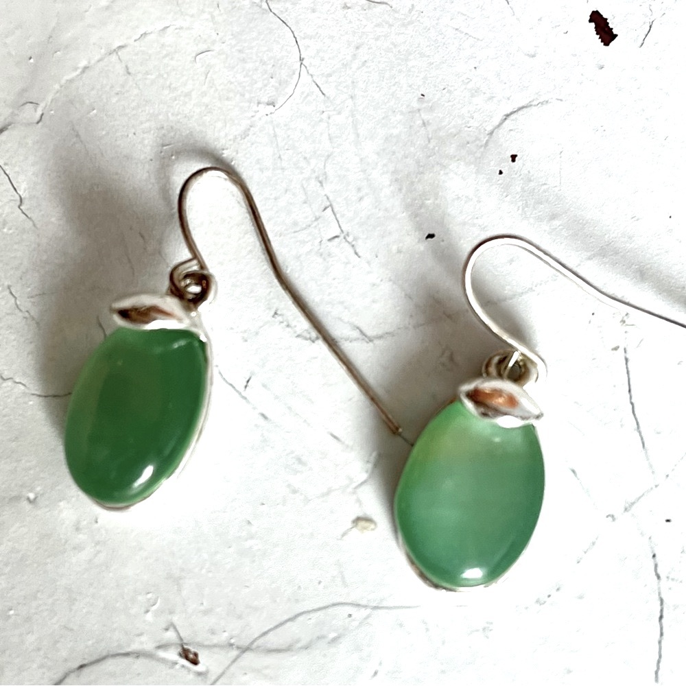KC Stamped Pierced Designer Earrings Green Cat Eye Silver Capped Oval Drop